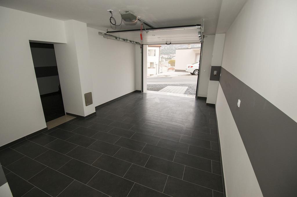 Lct Apartment Laura Omiš Buitenkant foto